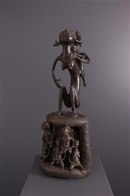 Afrikanische Kunst - Tikar Bronzeskulptur